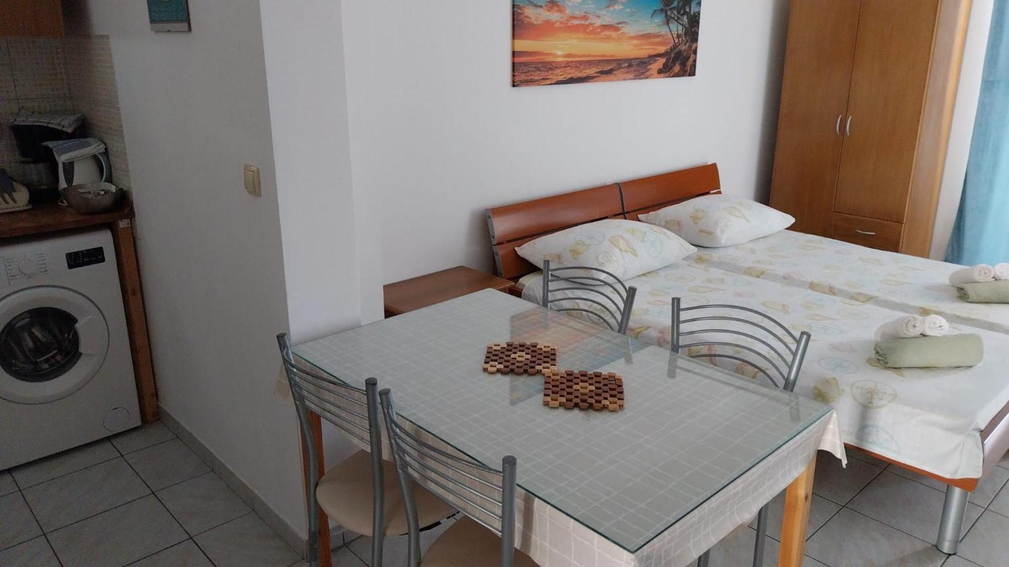 Apartments Zemunik Omiš Szoba fotó